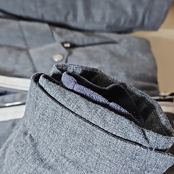 Obermeyer Teen XL (18) Winter Ski Jacket - Picture 7 of 15